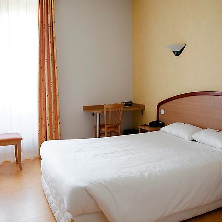 Logis Hotel Du Commerce โวลมิค ภายนอก รูปภาพ