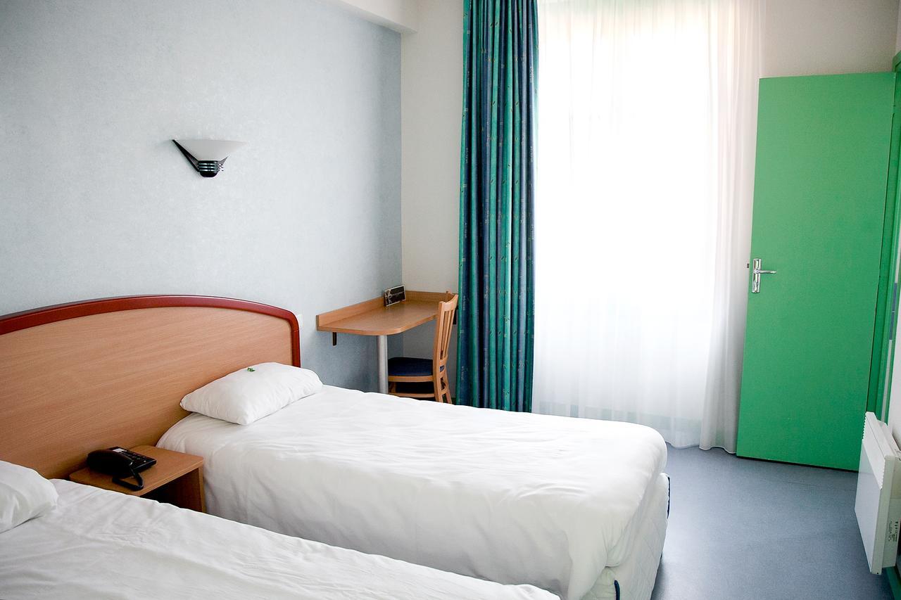 Logis Hotel Du Commerce โวลมิค ภายนอก รูปภาพ